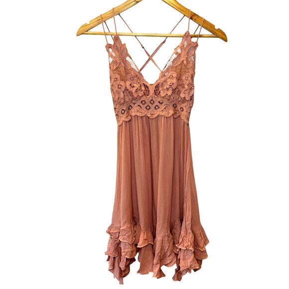 Free People Adella Slip Dress XS Lace Boho Tiered Ruffle Smocked Asym Mini - Picture 1 of 8
